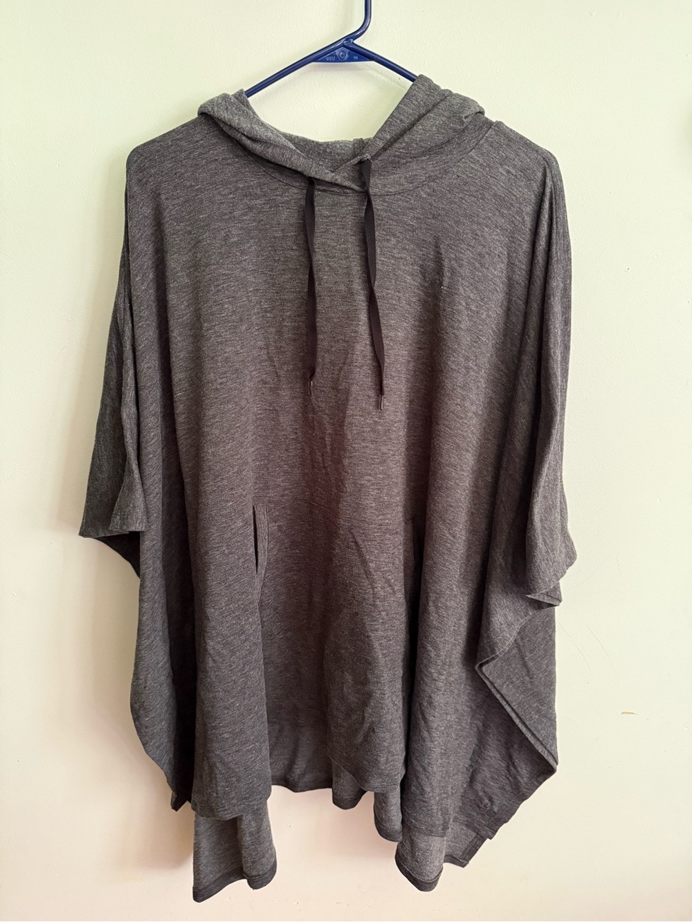 Cuddl Duds Gray Hooded Poncho